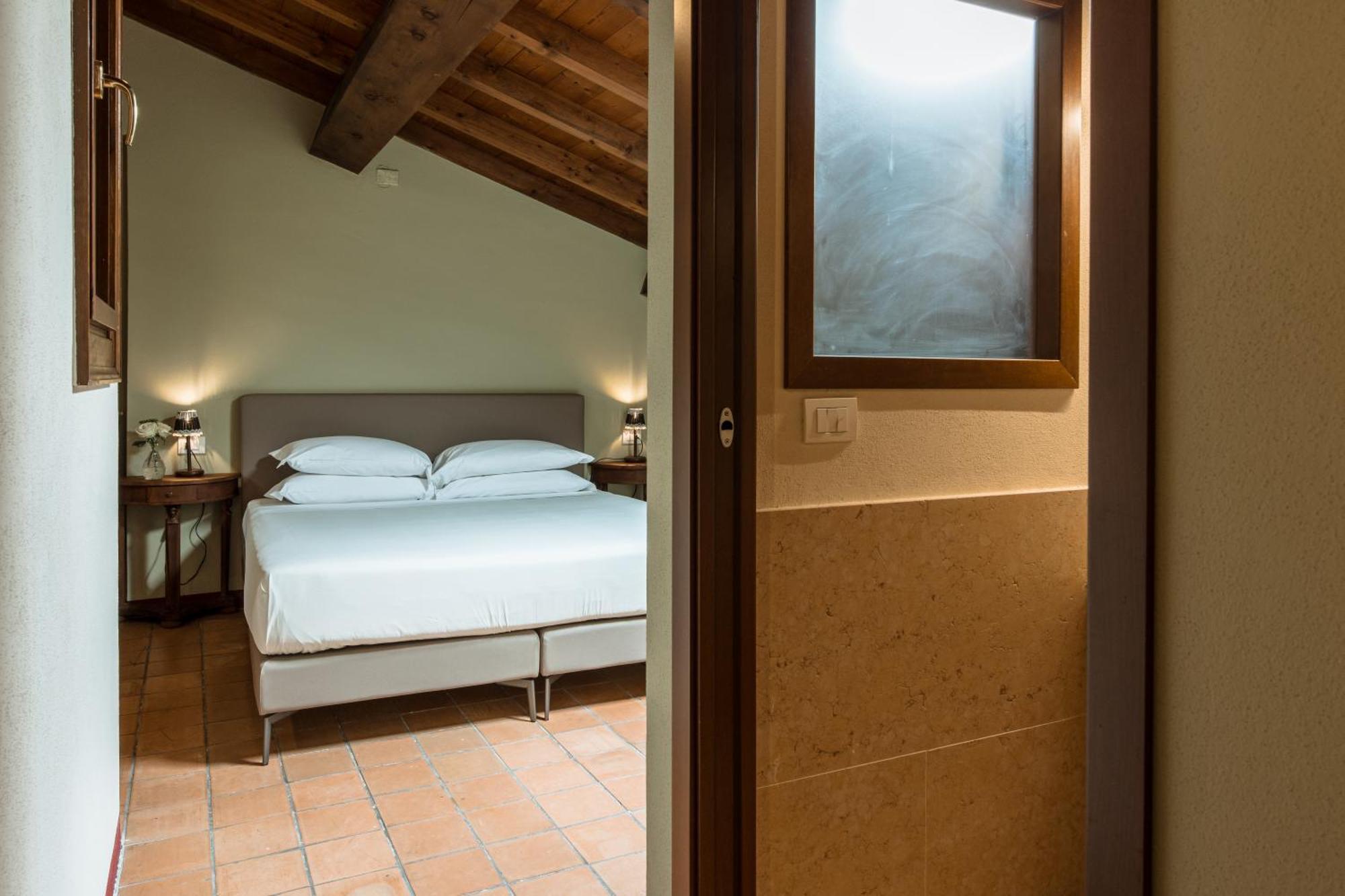Osteria Luxury Apartments Peschiera del Garda Ngoại thất bức ảnh
